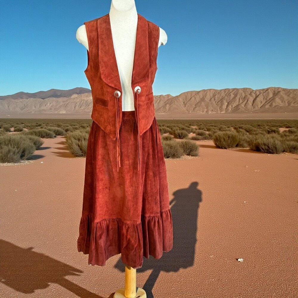 Carla Vintage 70s 80s Cowgirl Festival Rust Suede Vest and Full Skirt READ